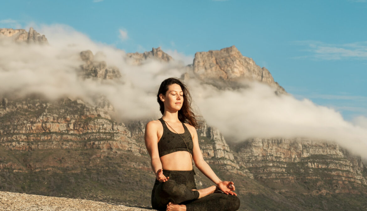 Respirer à Gstaad : le Yoga Brunch de l’Eggli, un sommet de bien-être